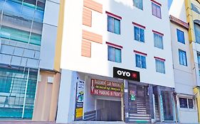 Hotel O Admire Suit